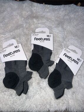 FEETURES ELITE MAX CUSHION SOCKS